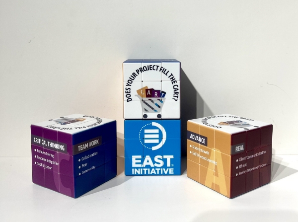 Picture of Rotating Puzzle Cube