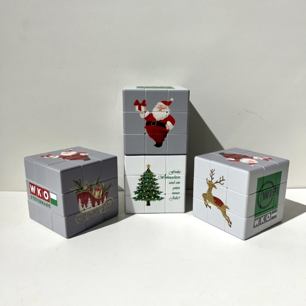 Picture of Rotating Puzzle Cube